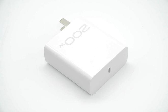 详细讲述iQOO行业首发量产200W超快闪充到底有多强?(图4)