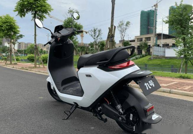 哪种电动车跑得远、价格低？60V22Ah石墨烯电池车型选了不后悔