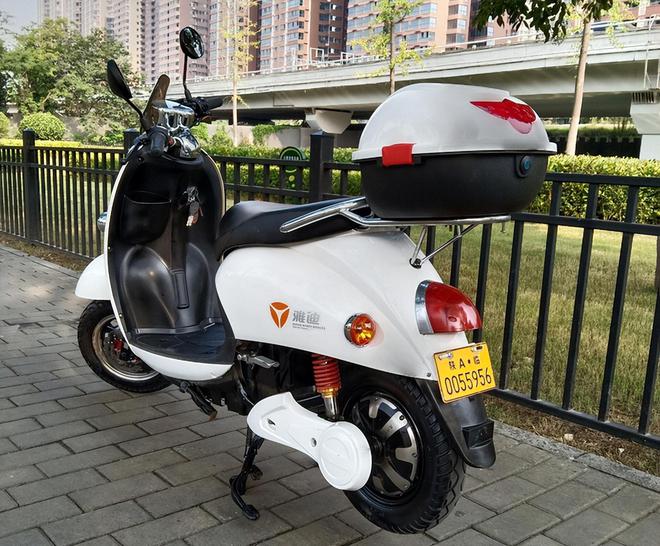 终于知道：为什么雅迪、台铃青睐石墨烯电池九号却钟爱锂电池？(图1)